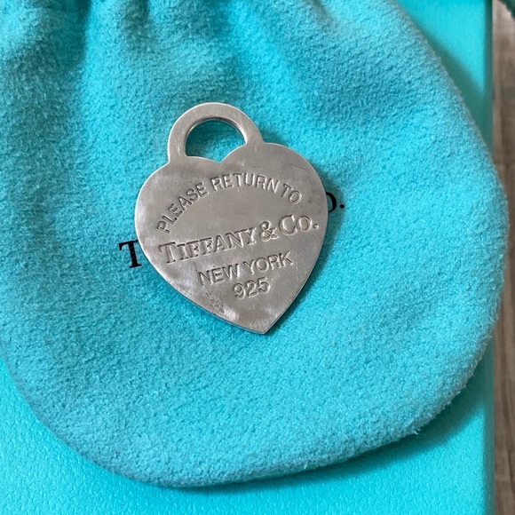 Tiffany Jumbo Heart Tag on Silver 20” Chain - Picture 4 of 11